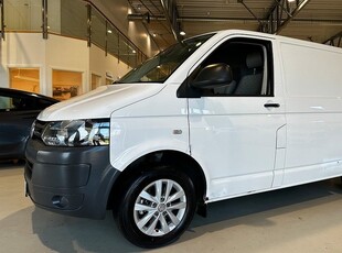 Volkswagen T5Transporter T30 2.0 TDI Euro 5 2013, Minibuss