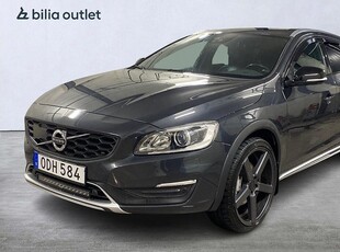 Volvo V60Cross Country D4 AWD Summum VOC Navi B-kamera 2017, Kombi