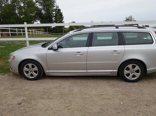 Volvo V70 1.6D DRIVe Momentum Backsensorer Drag