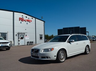 Volvo V70 2.5FT 231 hk R-Design M-Värmare Drag