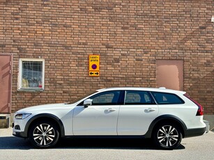 Volvo V90 Cross Country D4 AWD OBS SPEC Panormama Läder H/K