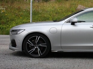 Volvo V90 Recharge T8 AWD R-Design Euro 6 PANORAMA 1 ÄGARE