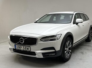 Volvo V90D4 Cross Country AWD 2020, Kombi