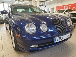 Jaguar S-Type 2.5 V6 helskinn besiktigad till 250930