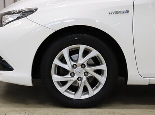 Toyota Auris 136HK Hybrid Backkamera M&K-Värmare Leasebar