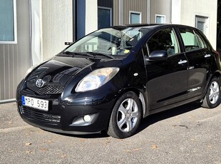 Toyota Yaris 1.33 Dual VVT-i Låga mil|Nyservad & nybesiktad