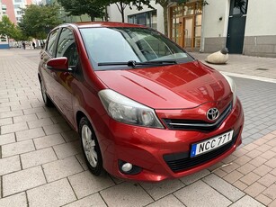 Toyota Yaris 5-dörrar 1.33 Dual VVT-i Active Kamera V-däck