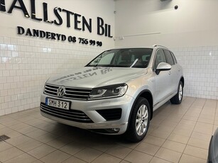 Volkswagen Touareg 3.0 V6 TDI 4M Aut Drag Skinn Värmare Svensksåld