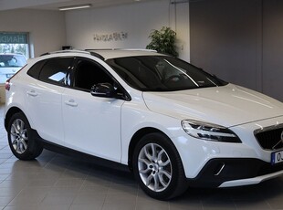 Volvo V40 Cross Country D3 150hk Summum Navi D-Värm Drag SoV