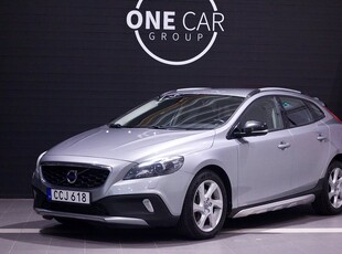 Volvo V40 Cross Country D3 Momentum D-Värm NyKamrem Nybes