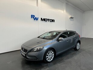 Volvo V40 D3 150hk Momentum VOC D-värm Navi