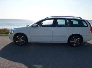 Volvo V50 D2 Momentum VOC Läder Sensorer Värmare