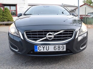 Volvo V60 D3 Momentum Taklucka Auto D_Värmare Euro 5