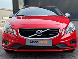 Volvo V60 T3 Momentum, R-Design Euro 5 Nyservad Kamrem Bytt