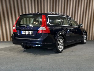 Volvo V70 2.4D Automat Momentum I Lågmil I Drag I Värmare