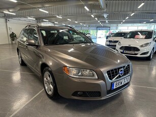 Volvo V70 2.4D Momentum Euro 4 2 Brukare Fullservad Dragkrok