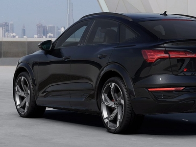 Audi Q8 Sportback e-tron 503hk -24 - Lagerbil!