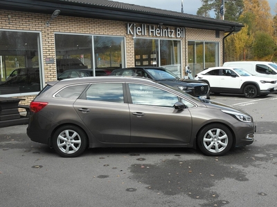 Kia Cee´d SW EX Komfort 1.6 CRDi (128hk) Dragkrok & V-hjul