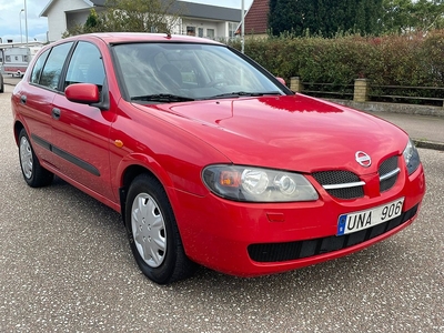 Nissan Almera 5-dörrar 1.8/ Automatisk 116hk/ Ny Bes