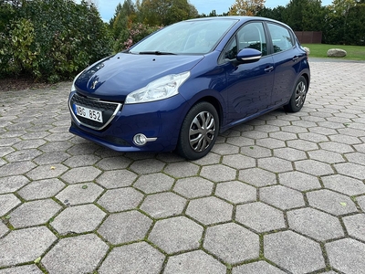 Peugeot 208 5-dörrar 1.2 VTi Manuell, 82hk, Ny Kamrem,1Ägare