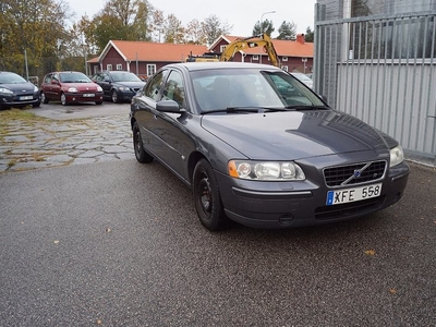 Volvo S602.4 BUSINESS DRAG 2006, Sedan