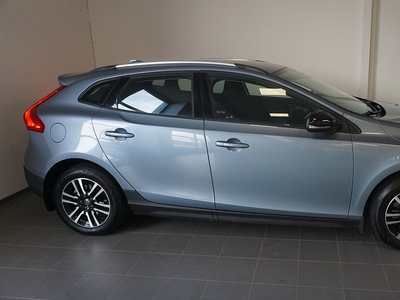 Volvo V40 Cross Country D3 Business Advanced Delbart drag. backkamera & navigation