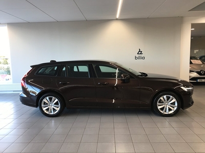 Volvo V60 B3 Bensin Momentum Mellandagsrea / Fritt serviceavtal