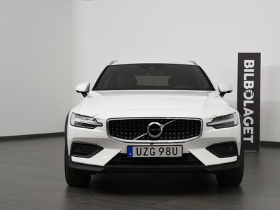 Volvo V60 Cross Country B4 AWD Diesel Adv SE(Teknik.Läder.Förarstöd)