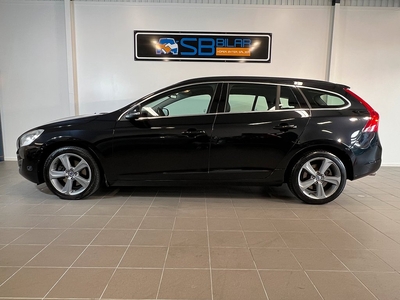 Volvo V60 T4F Powershift, 180hk Momentum Drag Värmare