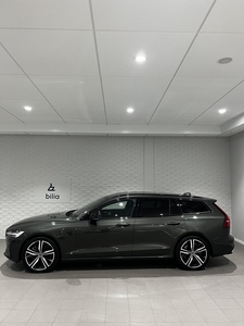 Volvo V60 T8 AWD Recharge II R-Design / Navigation /