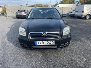 Toyota Avensis Kombi 2.0 D-4 VVT-i- Nybesiktigat