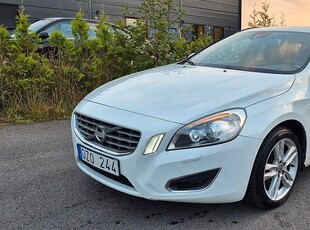 Volvo V60 D4 AWD Geartronic Momentum Nyservad/kamrem