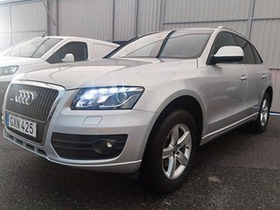 Audi Q5 2.0 TFSI quattro S-Tronic / Sportsäten / Panorama