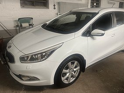 Kia CEED cee'd_sw 1.6 CRDi Euro 5 Nybes. Dragkrok Välservad