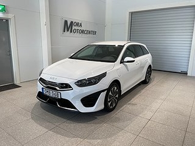 Kia CEED Sportswagon Plug-in Hybrid DEMO Euro 6 141hk Action