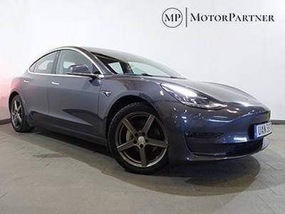 Tesla Model 3 Long Range AWD Skinn Navi Kamera RÄNTEKAMPANJ