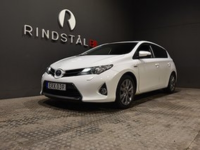 Toyota Auris Hybrid 136 HK NYBES PDC 360KR/ÅR 0.39L/MIL 17