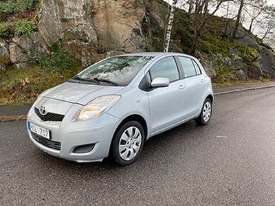 Toyota Yaris 5-dörrar 1.0 VVT