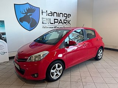 Toyota Yaris 5-dörrar 1.4/ BLUETOOTH/MOTORVÄRMARE/BACKKAMERA