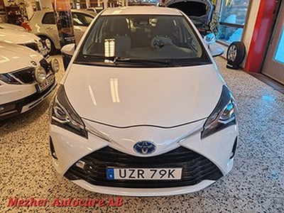 Toyota Yaris Hybrid e-CVT Business Edition Euro 6