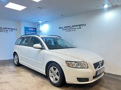 Volvo V50 D2 Momentum 115HK / Kamrem bytt / Ny Serv / Ny Bes