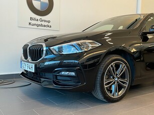 BMW 118I Aut Model Sport | Navi | Rattvärme | Fri Service