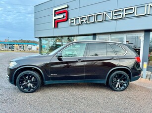 BMW X5 xDrive30d Värmare Drag SE SPEC 258hk