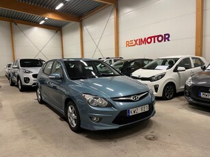 Hyundai i30 1.6 CRDi Business Ny Besiktad