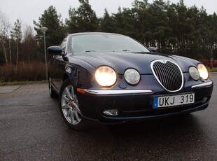 Jaguar S-Type 2.5 V6, få ägare, lågmil, nyservad