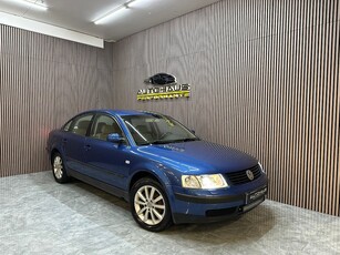 Volkswagen Passat 1.8 T 150hk Highline Dragkrok Xenon