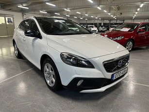 Volvo V40 Cross Country D2 Momentum Panorama Blis M-Värmare