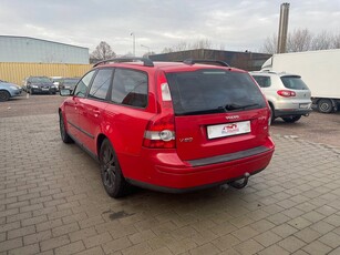 Volvo V50 2.4 Kinetic 3-Brukare **SÅLD** NYSERVAD