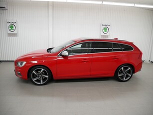 Volvo V60 D3 Geartronic Momentum R-Design