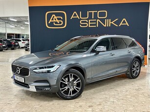 Volvo V90 Cross Country D5 AWD Momentum Plus Pano värm Drag